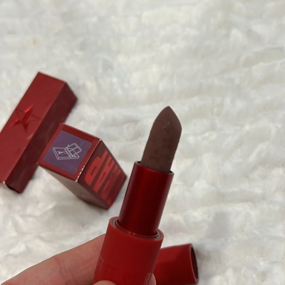 Jeffree Star Cosmetics Velvet Trap Mouse Trap new in box lipstick neutral color